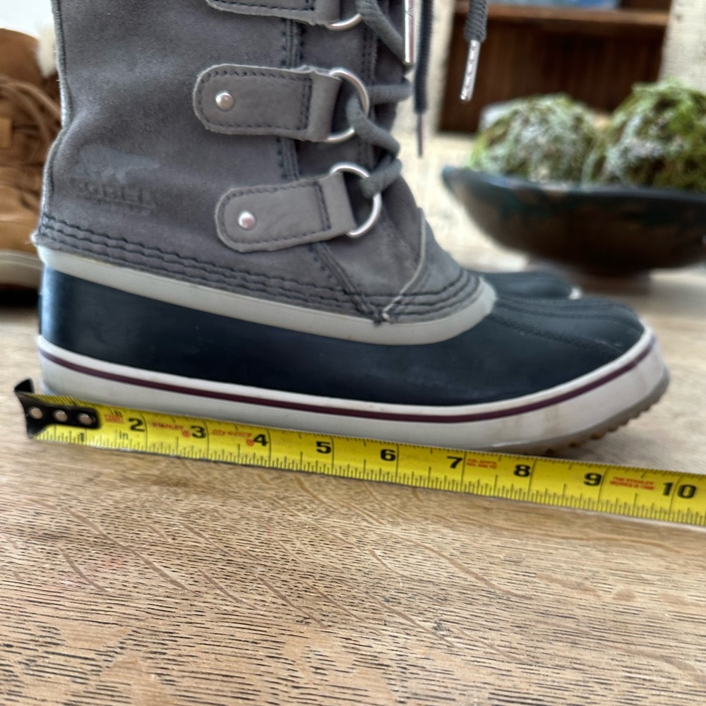 Sorel Joan of Artic Suede Winter Insulated Fur boots Gray Black size 7.5 - Picture 13 of 16